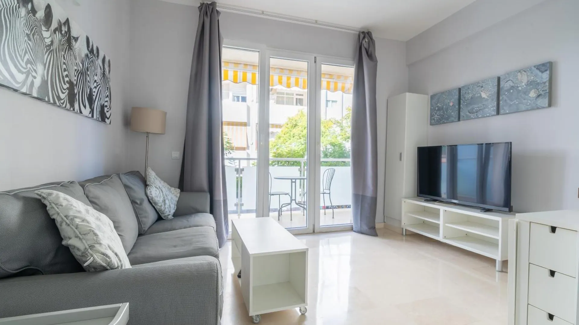 Apartamentos Castillo Fuengirola 0*,  Spain
